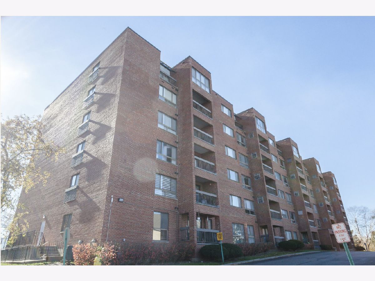 Triumvera Glenview IL, Condos & Townhomes For Sale & For Rent Sadie