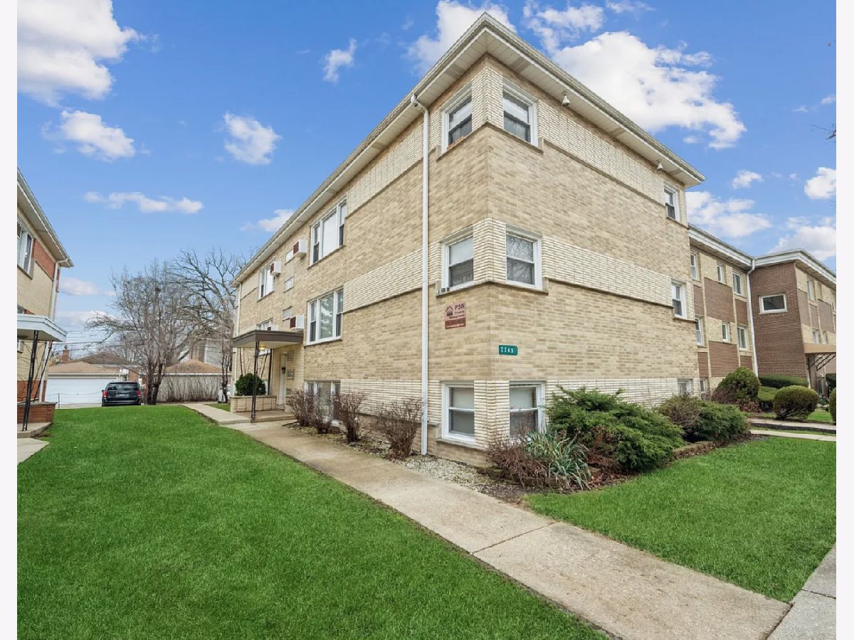  Rented North Riverside Illinois, 2245 Des Plaines