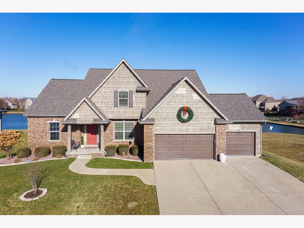 Homes & Condos & Townhomes Sold Sapphire Lake Bloomington Illinois, 3624 Pamela