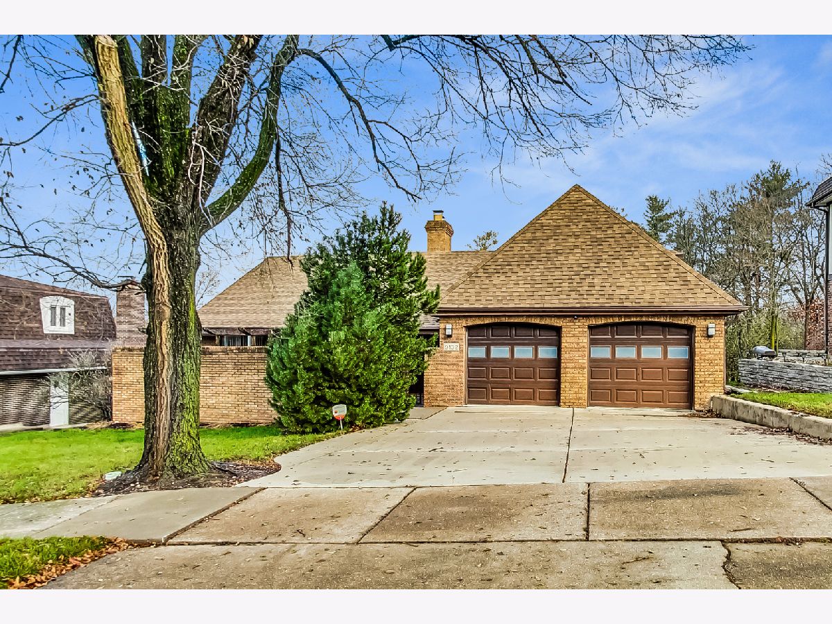 Homes Sold Runnymeade Palos Hills Illinois, 9132 Stratford