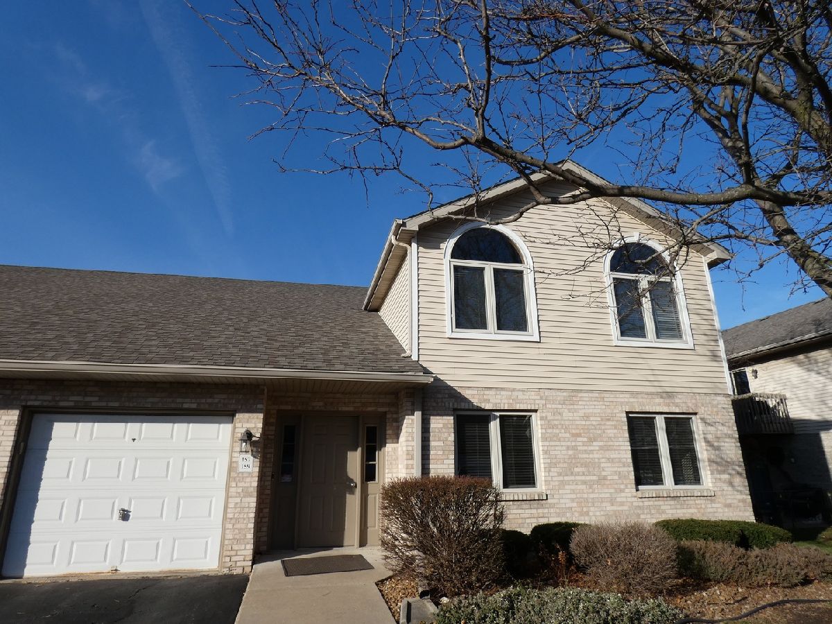 Condominiums Sold Golfview Estates Joliet Illinois, 157 Saenz