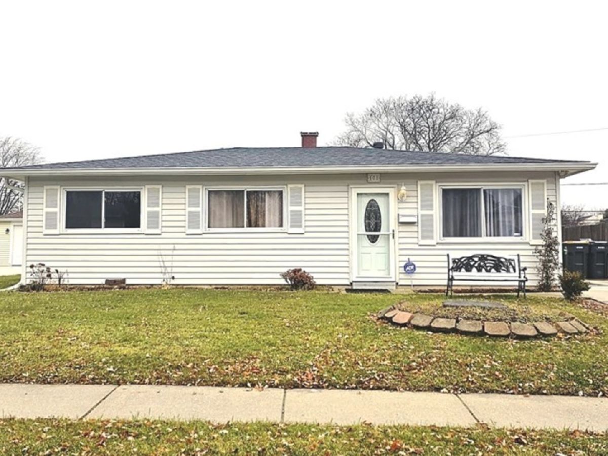 Homes Rented Fair Oaks Streamwood Illinois, 508 Tanglewood