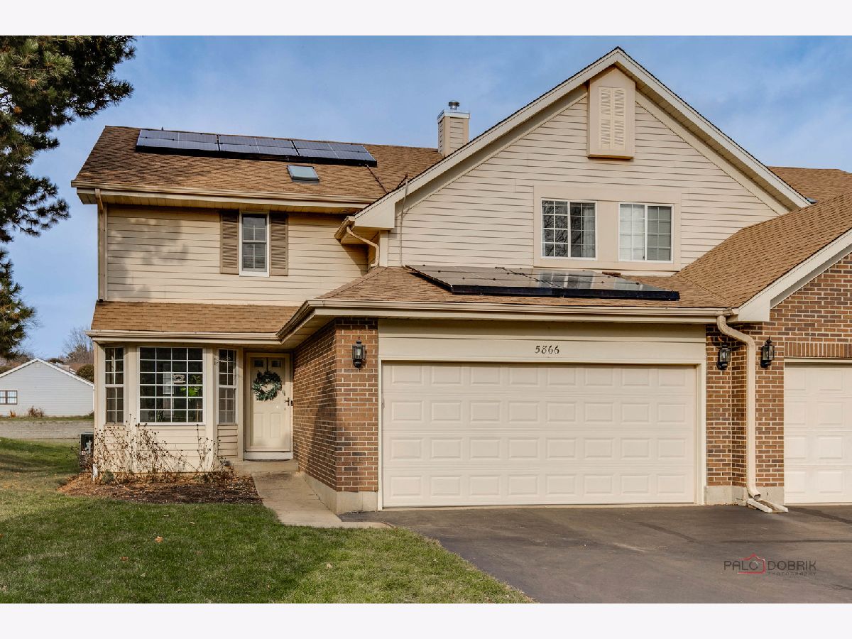 Townhomes & Homes Sold Cambridge Of Heatheridge Gurnee Illinois, 5866 Manchester