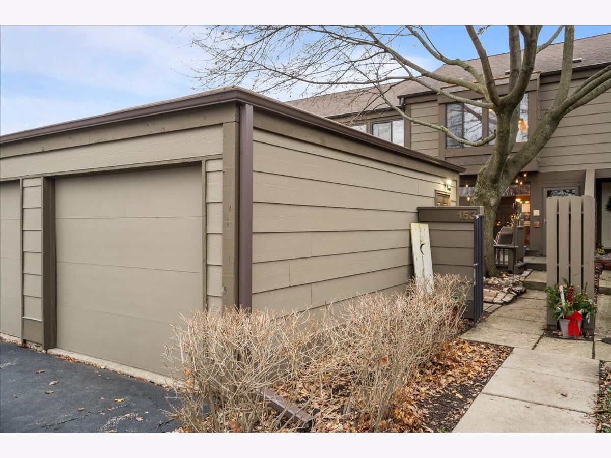 Townhomes & Homes Sold Glengarry Geneva Illinois, 153 Aberdeen