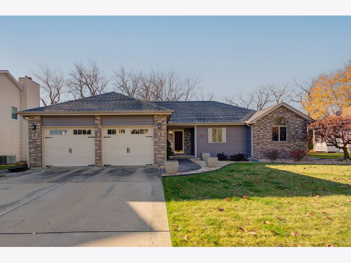 Homes Sold River Oaks West Shorewood Illinois, 1112 Oxford