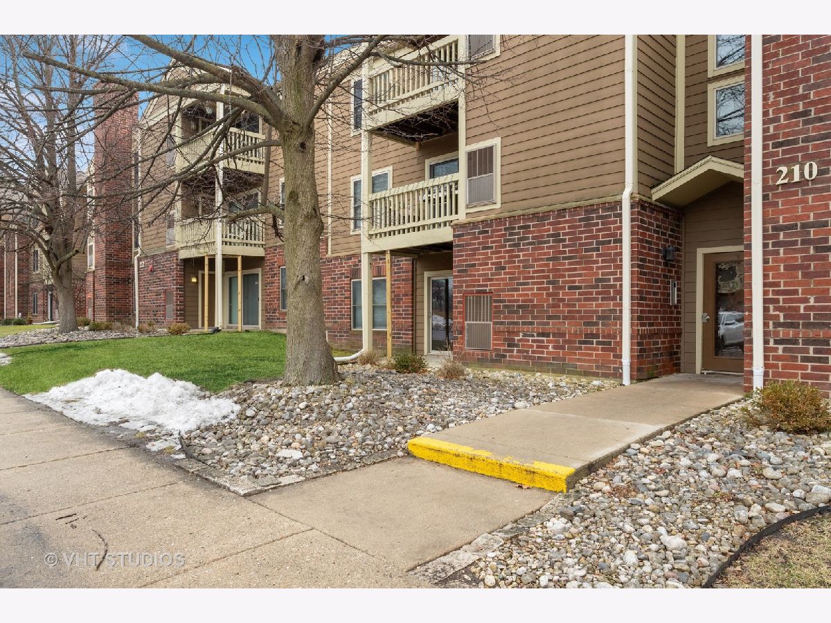 Condominiums Sold Park Bloomingdale Bloomingdale Illinois, 210 Glengarry
