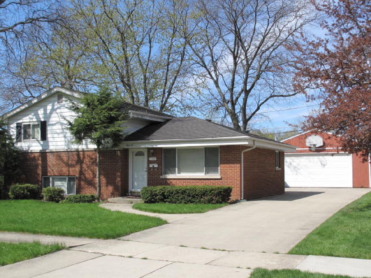 Homes Rented Westgate Arlington Heights Illinois, 110 Reuter