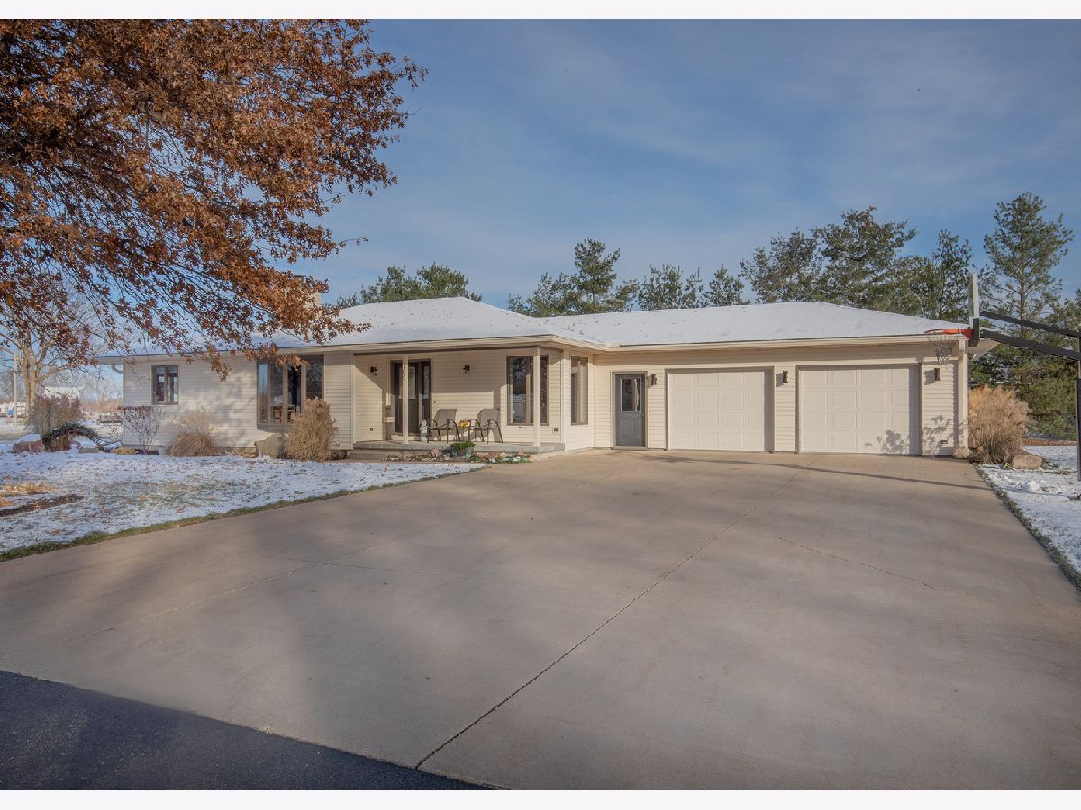  Sold Erie Illinois, 109 Lakeside