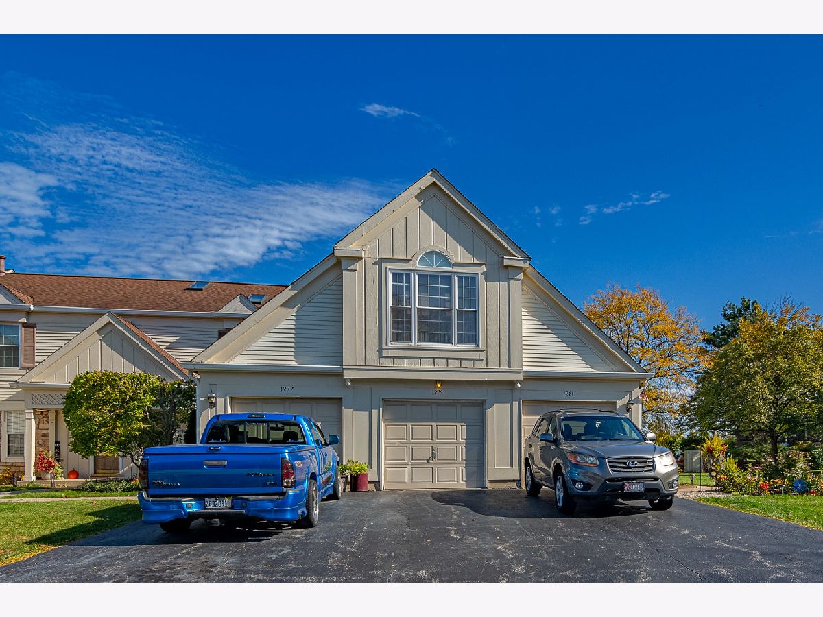 Townhomes & Condos & Homes Rented Polo Run Wheeling Illinois, 1279 Longacre