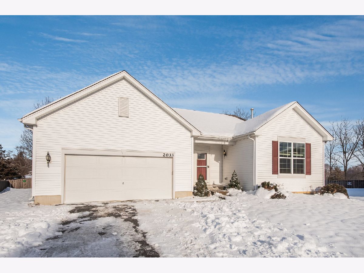 Homes Sold Orchard Prairie North Montgomery Illinois, 2033 Kate