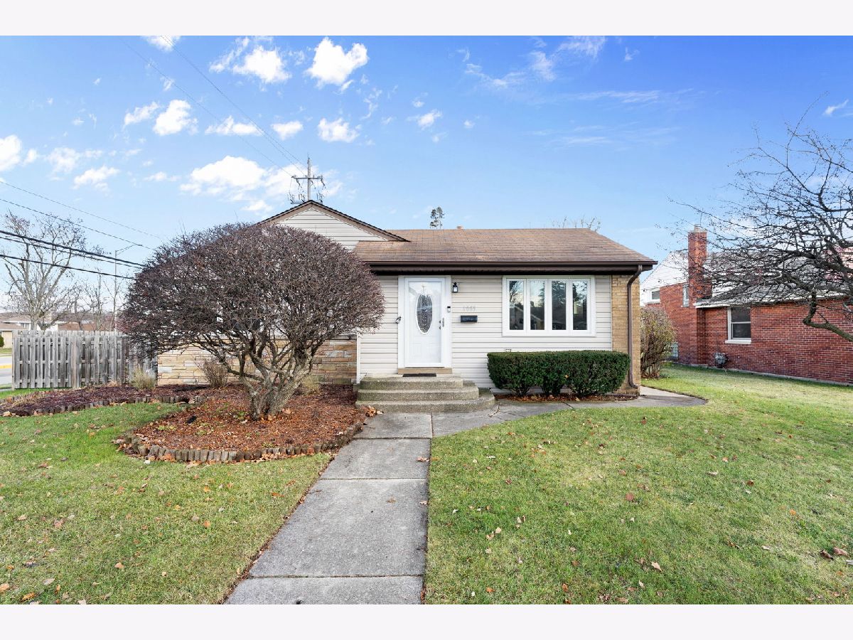 Homes Sold Arlington Highlands Arlington Heights Illinois, 1003 Dunton