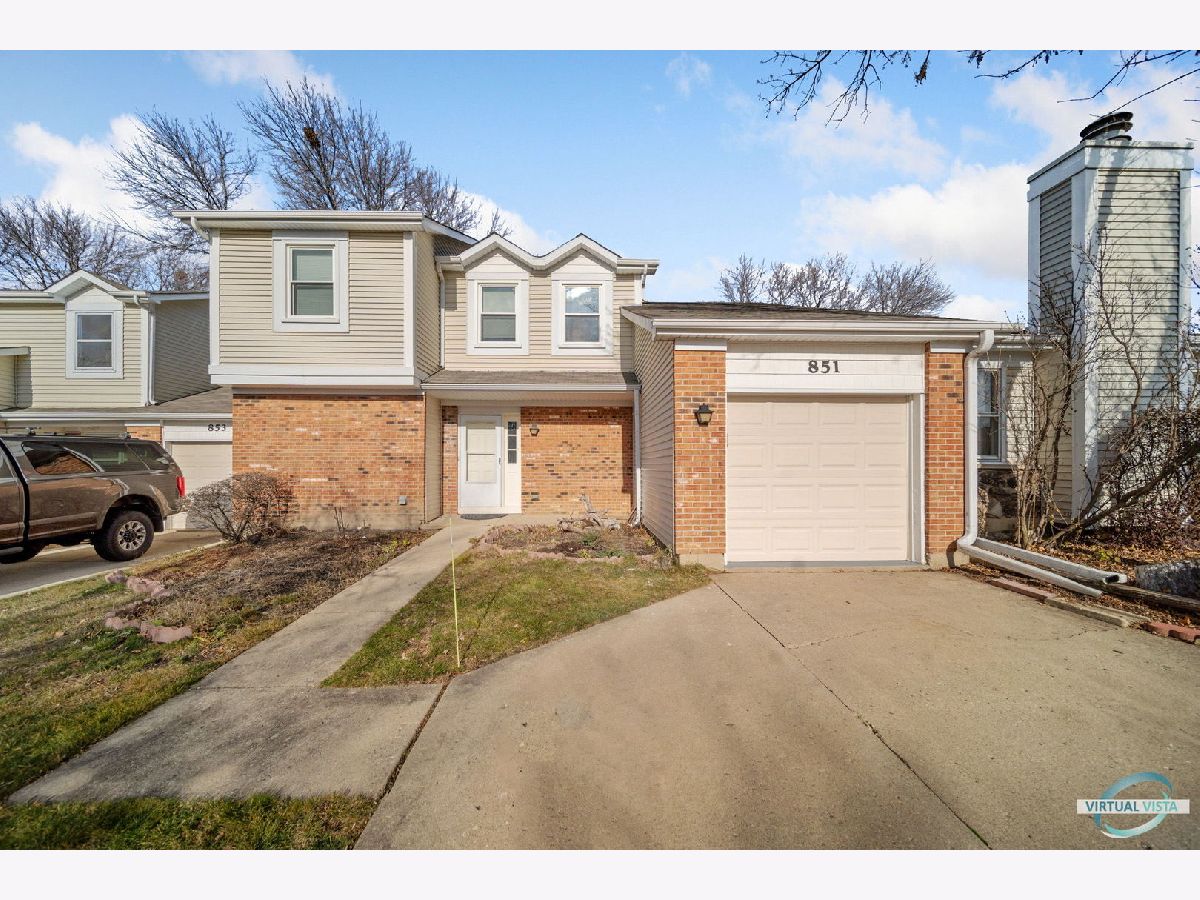 Townhomes Rented Colony Lake Schaumburg Illinois, 851 Colony Lake