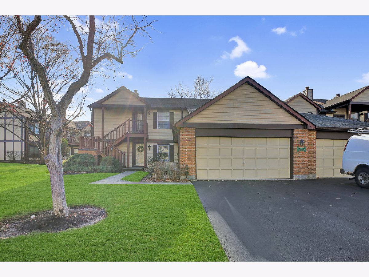 Condos & Townhomes Rented Butterfield Manor Glen Ellyn Illinois, 363 Sandhurst