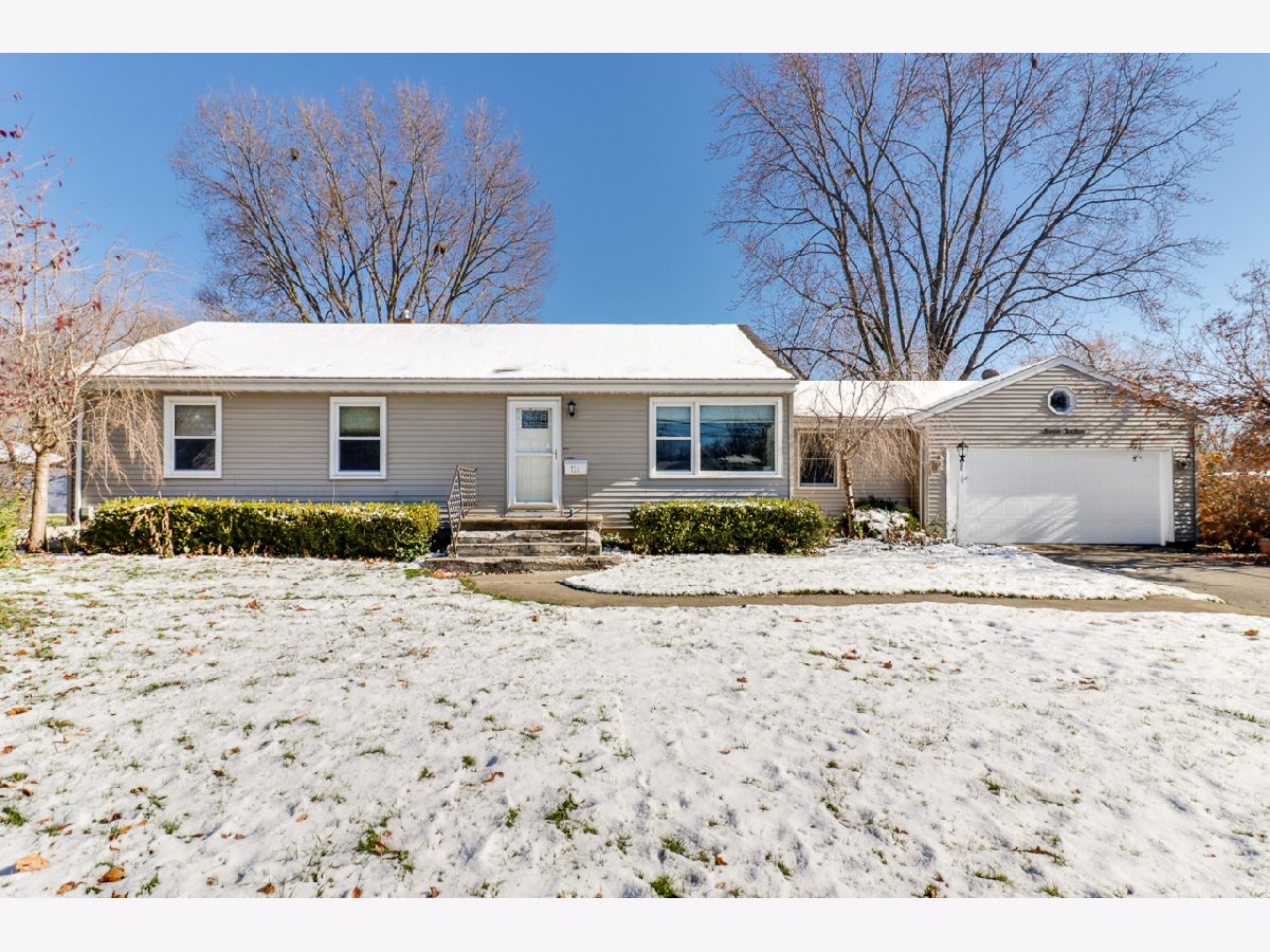 Homes & Condos & Townhomes Sold Town & Country Bloomington Illinois, 716 Vale