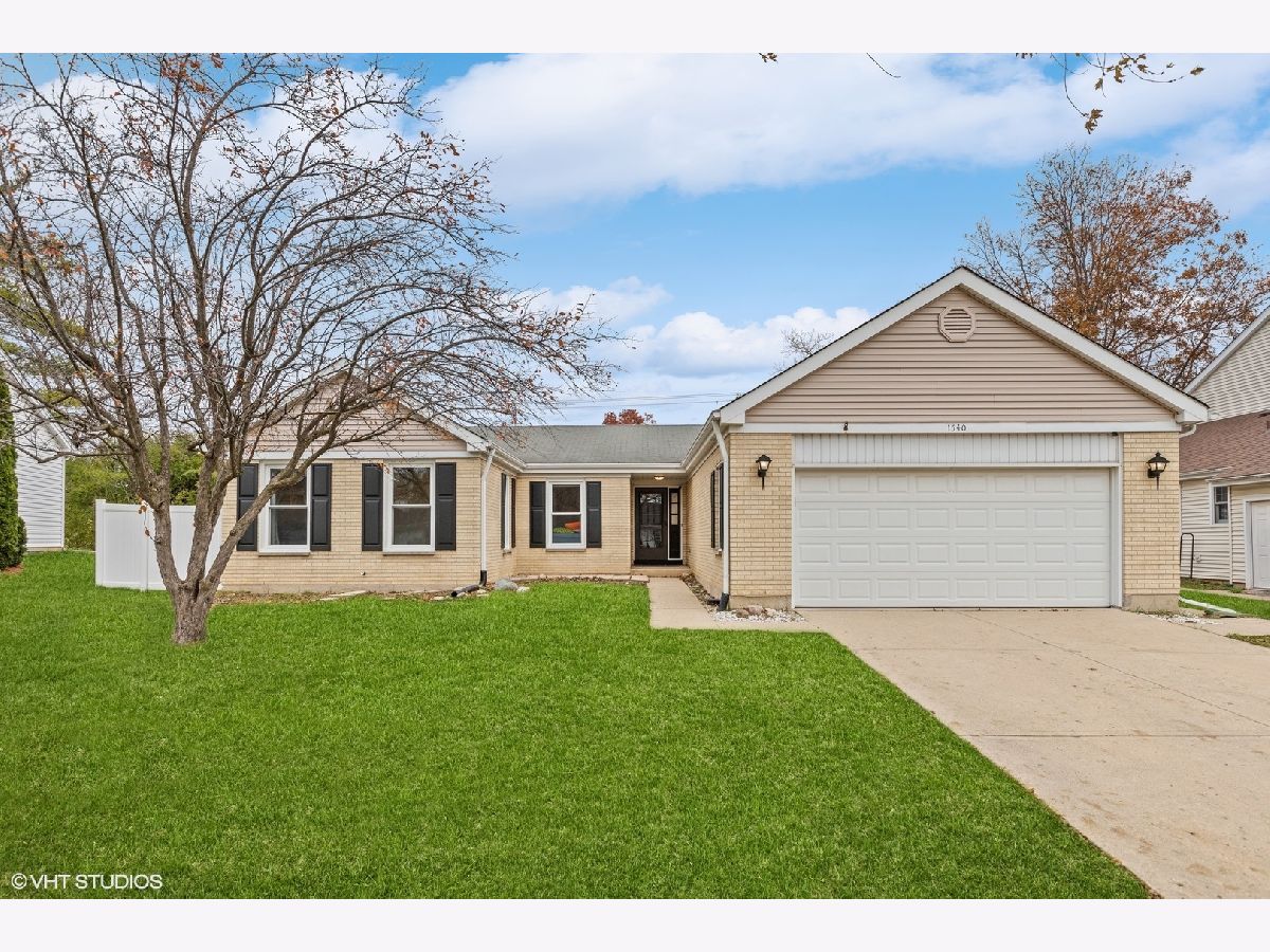 Homes Sold Highland Hills Hoffman Estates Illinois, 1540 Camelot