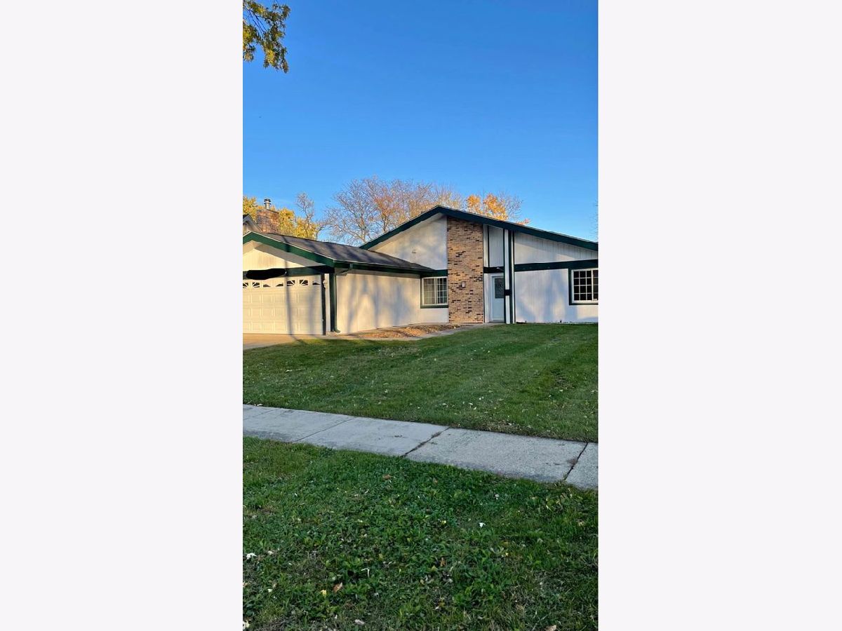 Homes & Townhomes Rented Greenbrook Hanover Park Illinois, 5871 Danforth