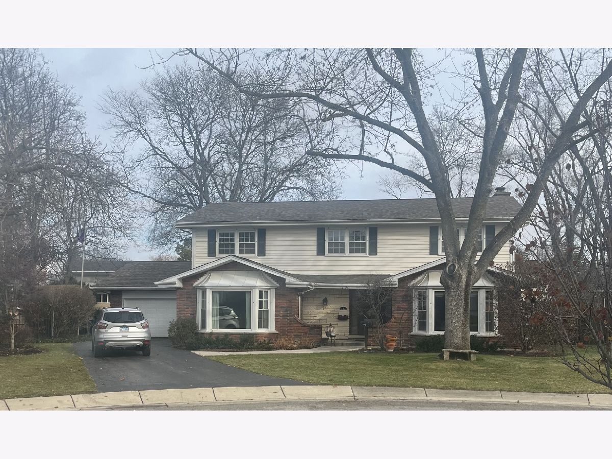 Homes & Condos & Townhomes Sold Glenshire Glenview Illinois, 1051 Rolling