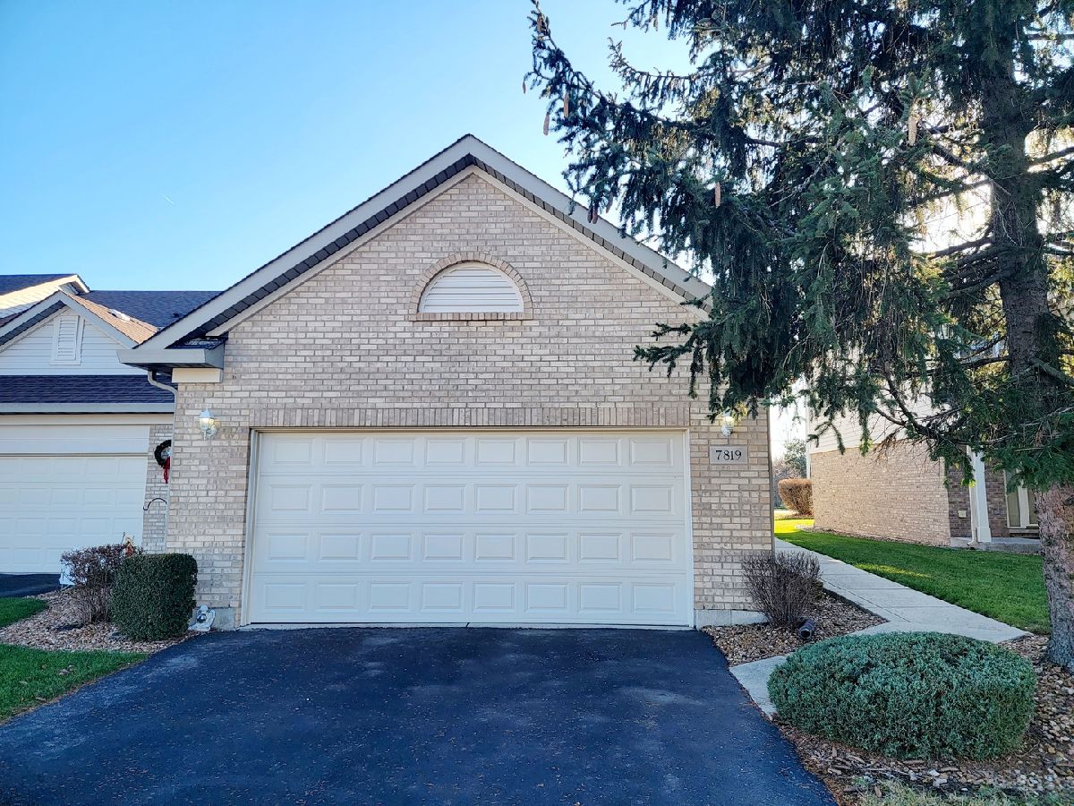 Townhomes & Homes Sold Bristol Park Tinley Park Illinois, 7819 Belle Rive
