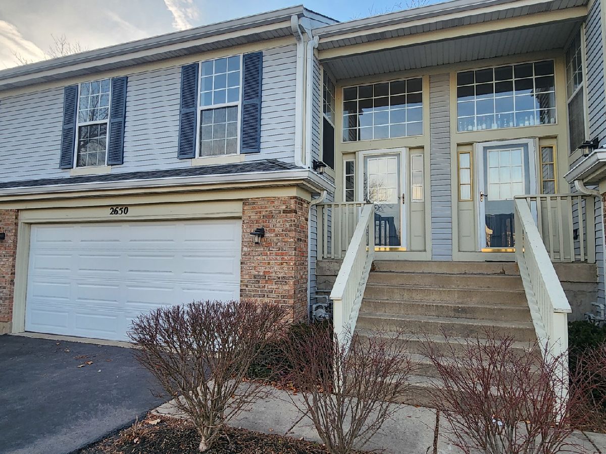 Townhomes & Condos Rented Lost Creek Arlington Heights Illinois, 2650 Embers