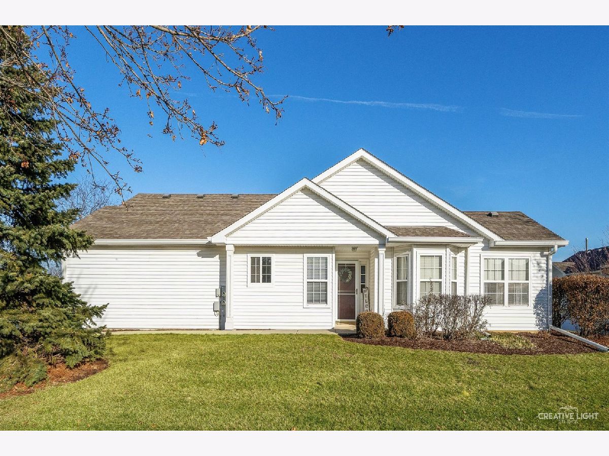 Townhomes Sold Rolling Oaks Sugar Grove Illinois, 506 Glen