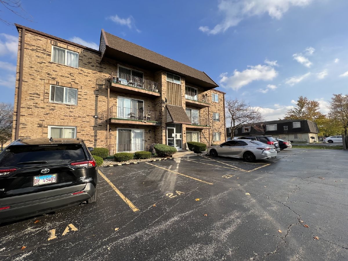Condominiums Sold Tiffany Park Tinley Park Illinois, 7121 Laverne