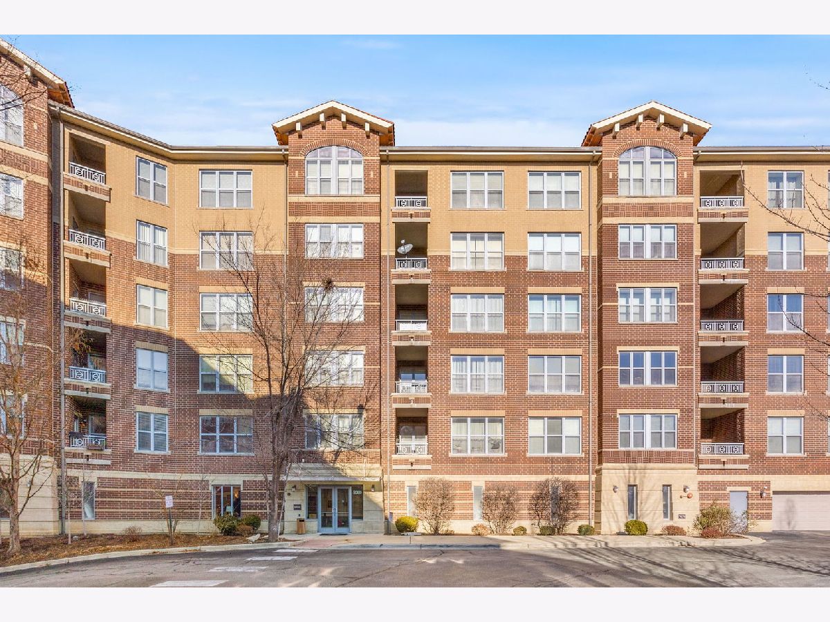 Condominiums Rented Siena At Old Orchard Skokie Illinois, 9360 Skokie