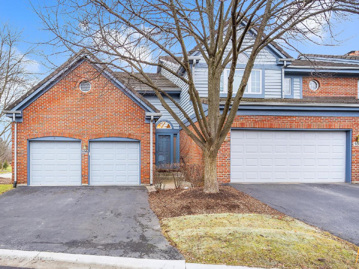 Townhomes & Homes Sold Chasemoor Burr Ridge Illinois, 186 Foxborough
