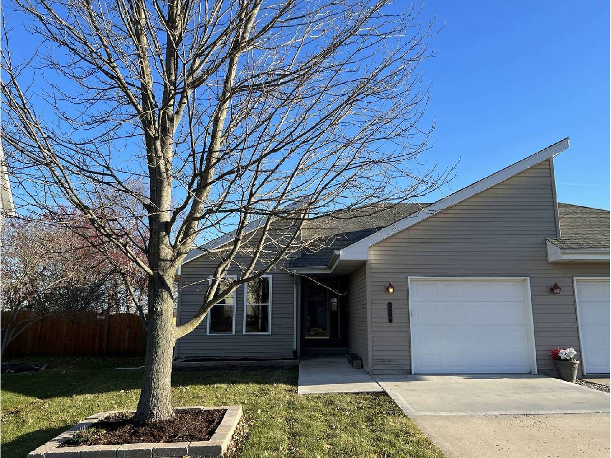 Condos & Townhomes & Homes Sold Diamond Fields Diamond Illinois, 210 Kevin