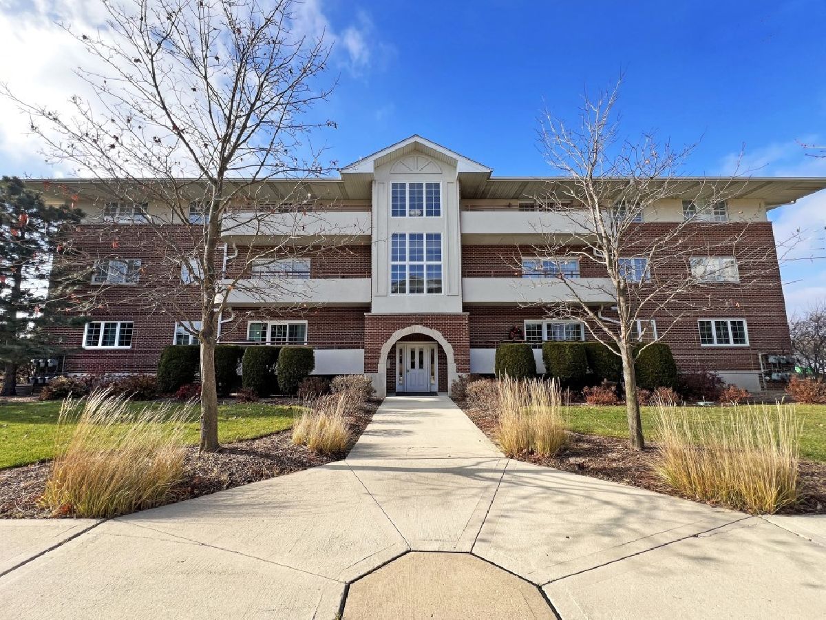 Condominiums Sold Courtyards Of Westmont Westmont Illinois, 714 63rd