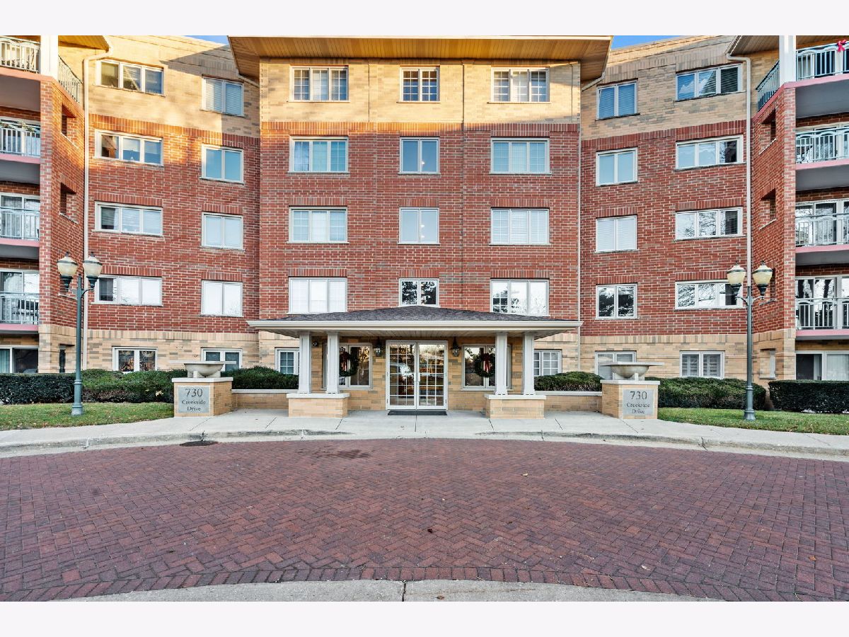 Condominiums Sold Creekside Mount Prospect Illinois, 730 Creekside