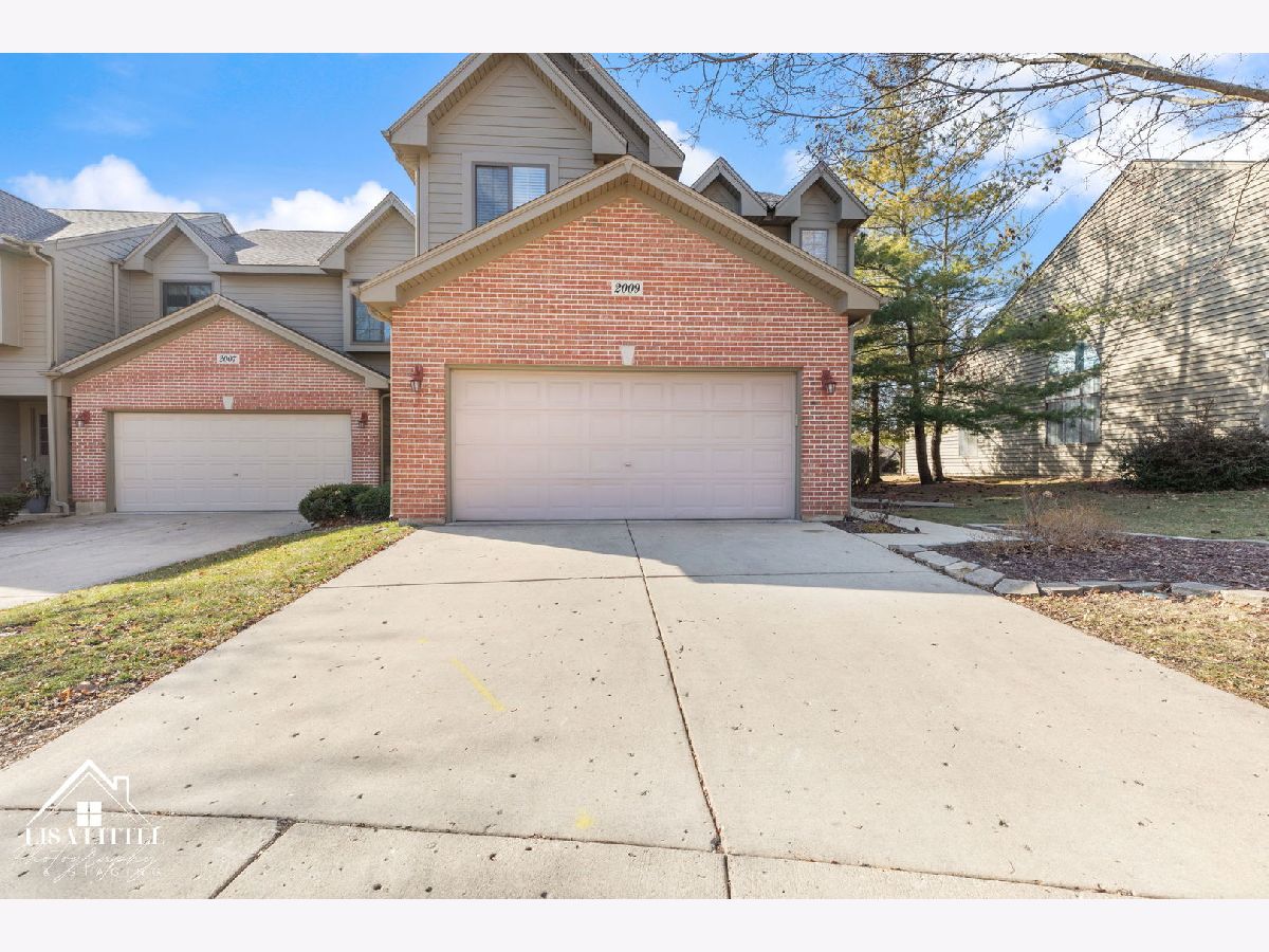 Townhomes Sold Wynstone Of Century Oaks Elgin Illinois, 2009 Jeffrey