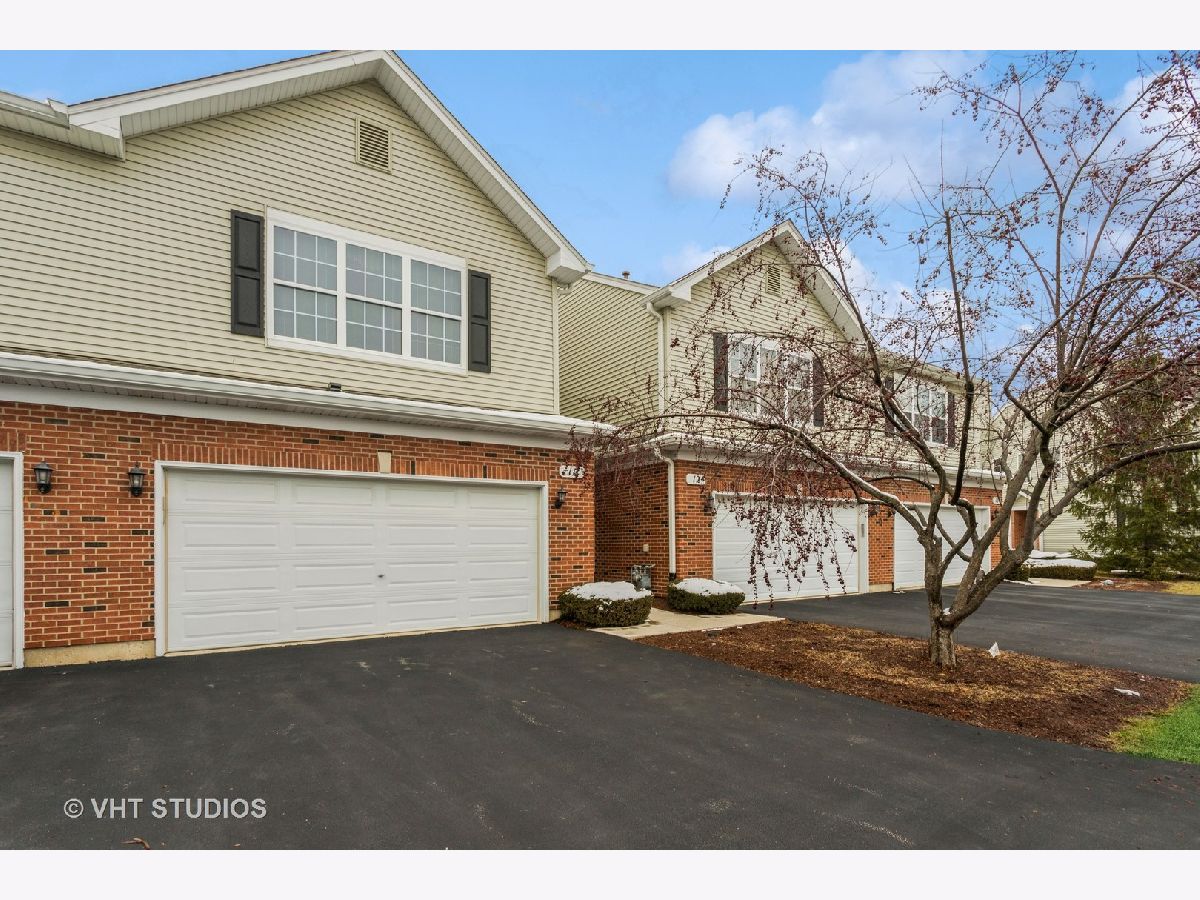 Townhomes Sold Townes Of Whispering Oaks Bolingbrook Illinois, 11 Black Oak