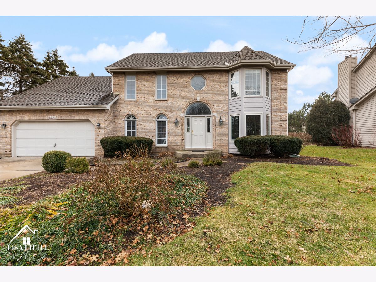 Homes & Townhomes & Condos Rented Stonebridge Aurora Illinois, 1523 Greenlake