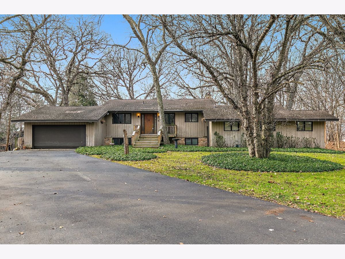 Homes Sold Lakewood Estates Carpentersville Illinois, 611 Hawthorne