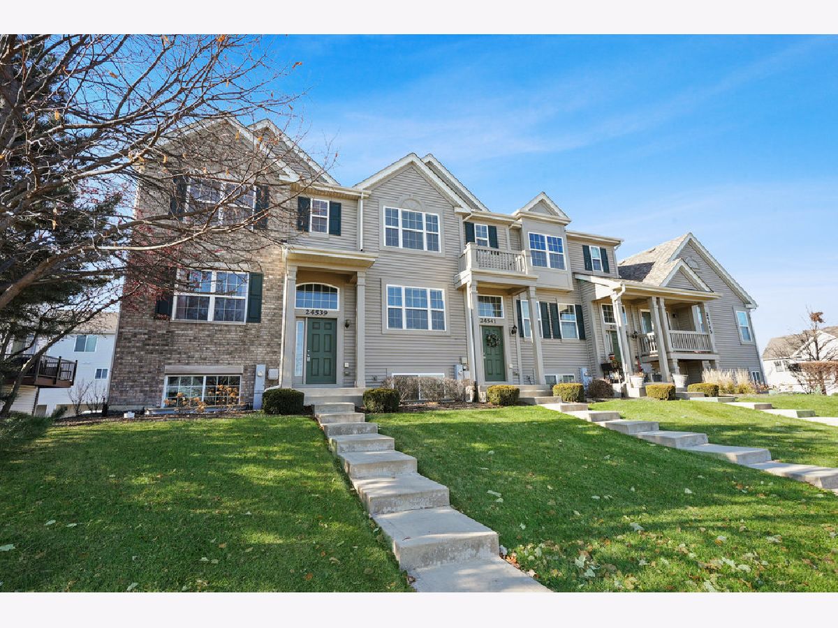 Townhomes Sold Patriot Square Plainfield Illinois, 24539 George Washington
