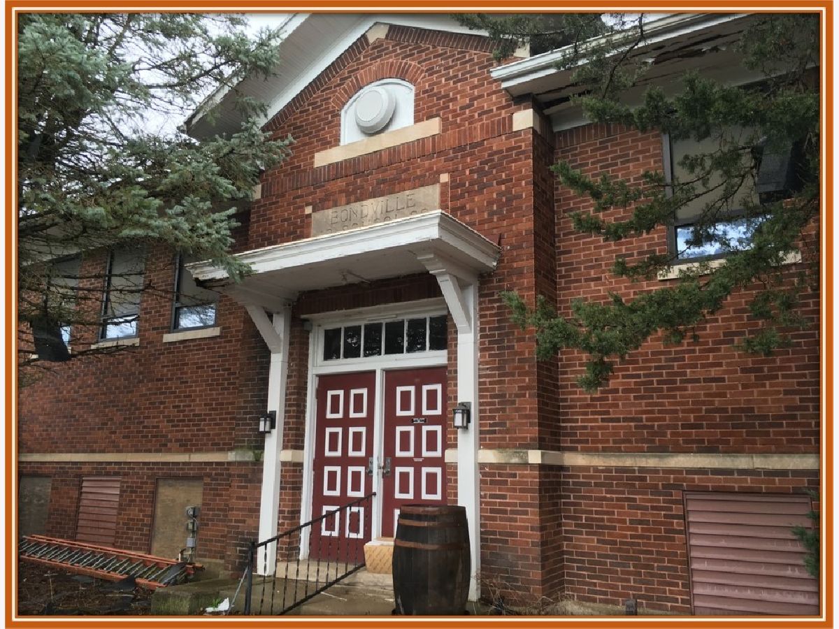  Sold Bondville Illinois, 108 Chestnut