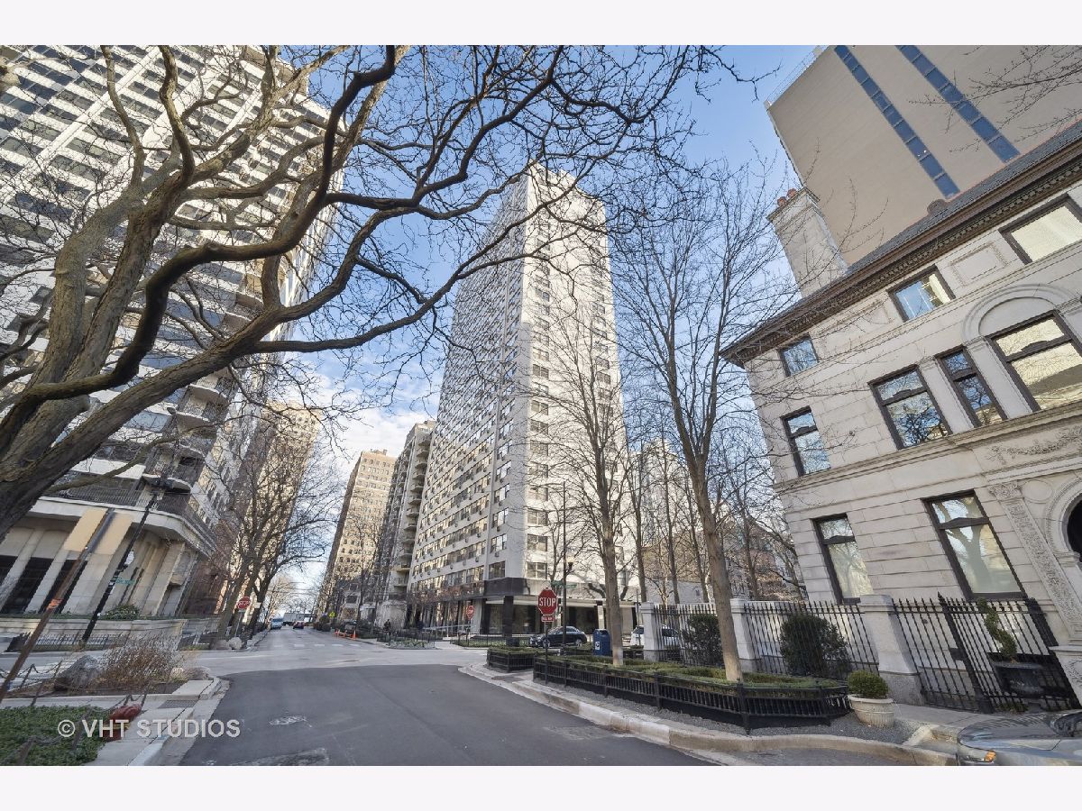 Condominiums Sold State Parkway Condos Chicago Illinois, 1445 State