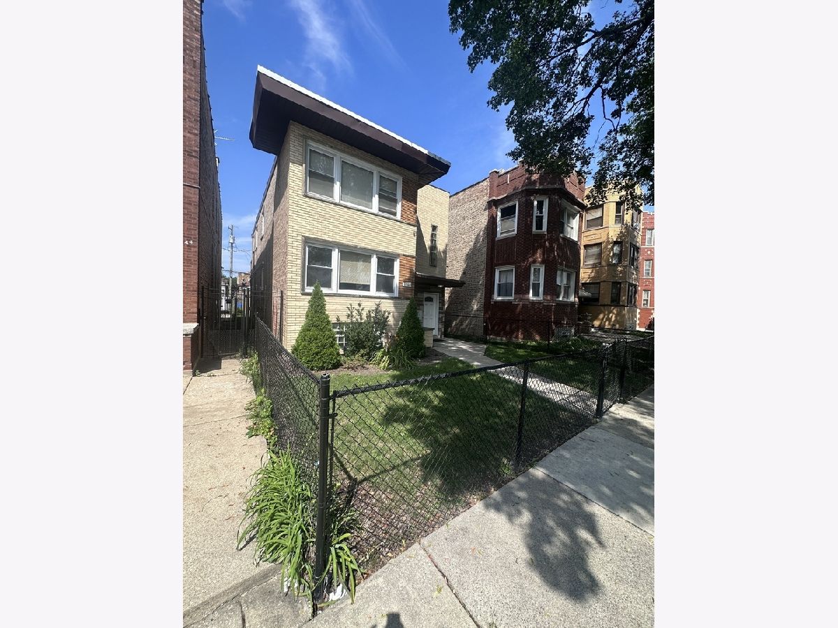 Homes Rented Gresham Chicago Illinois, 8240 Paulina