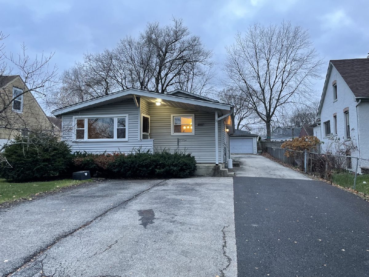 Homes Rented Liberty Park Westmont Illinois, 4002 Washington