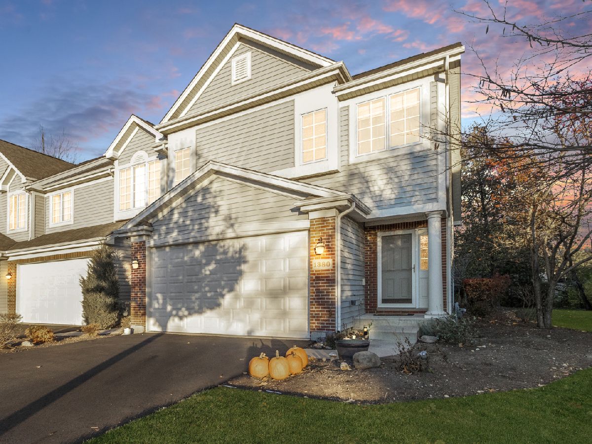 Townhomes Sold West Lake Cary Illinois, 1380 Prairie View