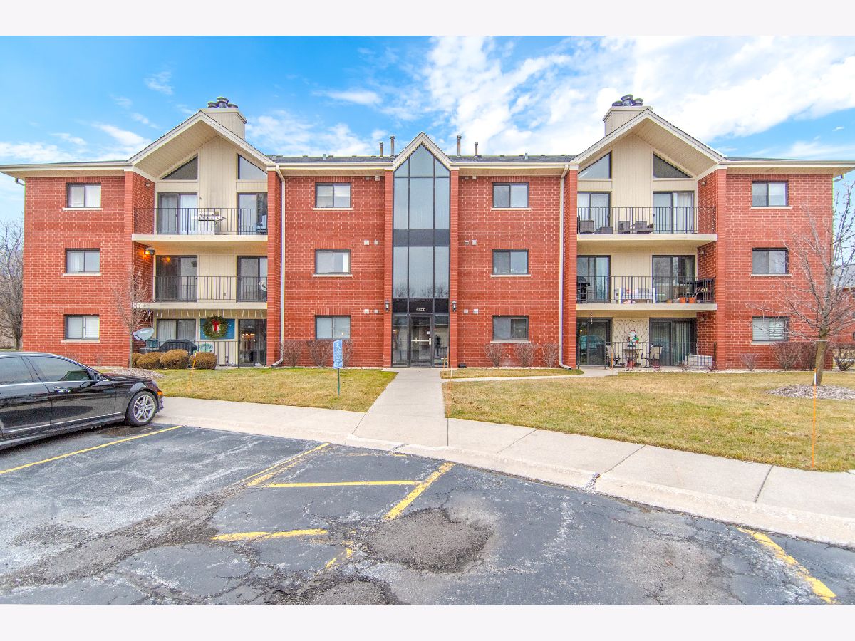 Condominiums Sold Hamilton Hills Tinley Park Illinois, 6600 Martin France
