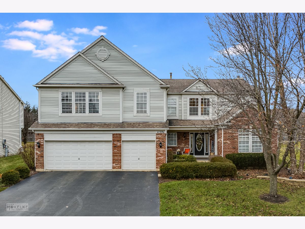 Homes & Condos & Townhomes Sold Century Trace Plainfield Illinois, 11526 Legacy