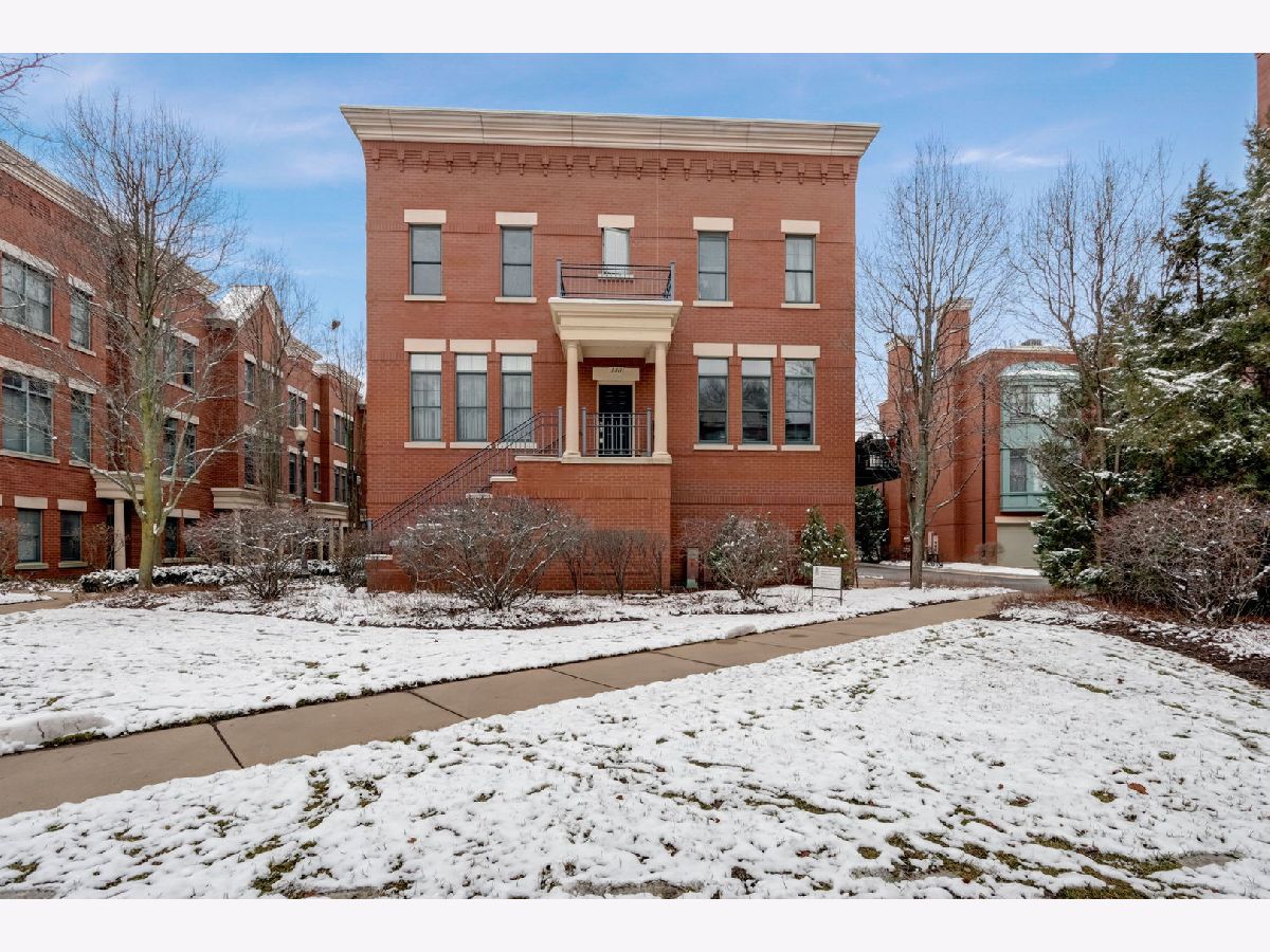 Townhomes Sold River Park Place Elgin Illinois, 140 River Walk