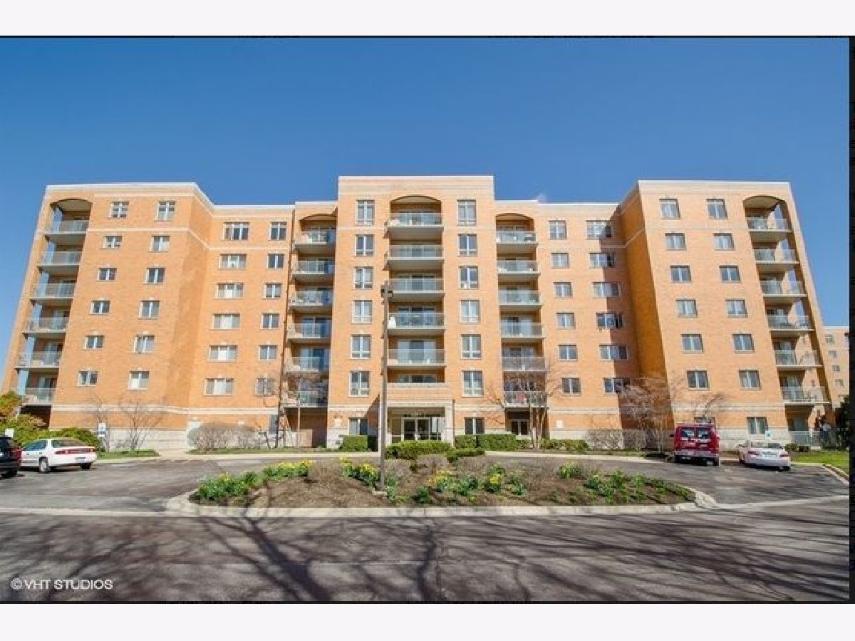 Condominiums Sold Eagle Point Niles Illinois, 6801 Milwaukee