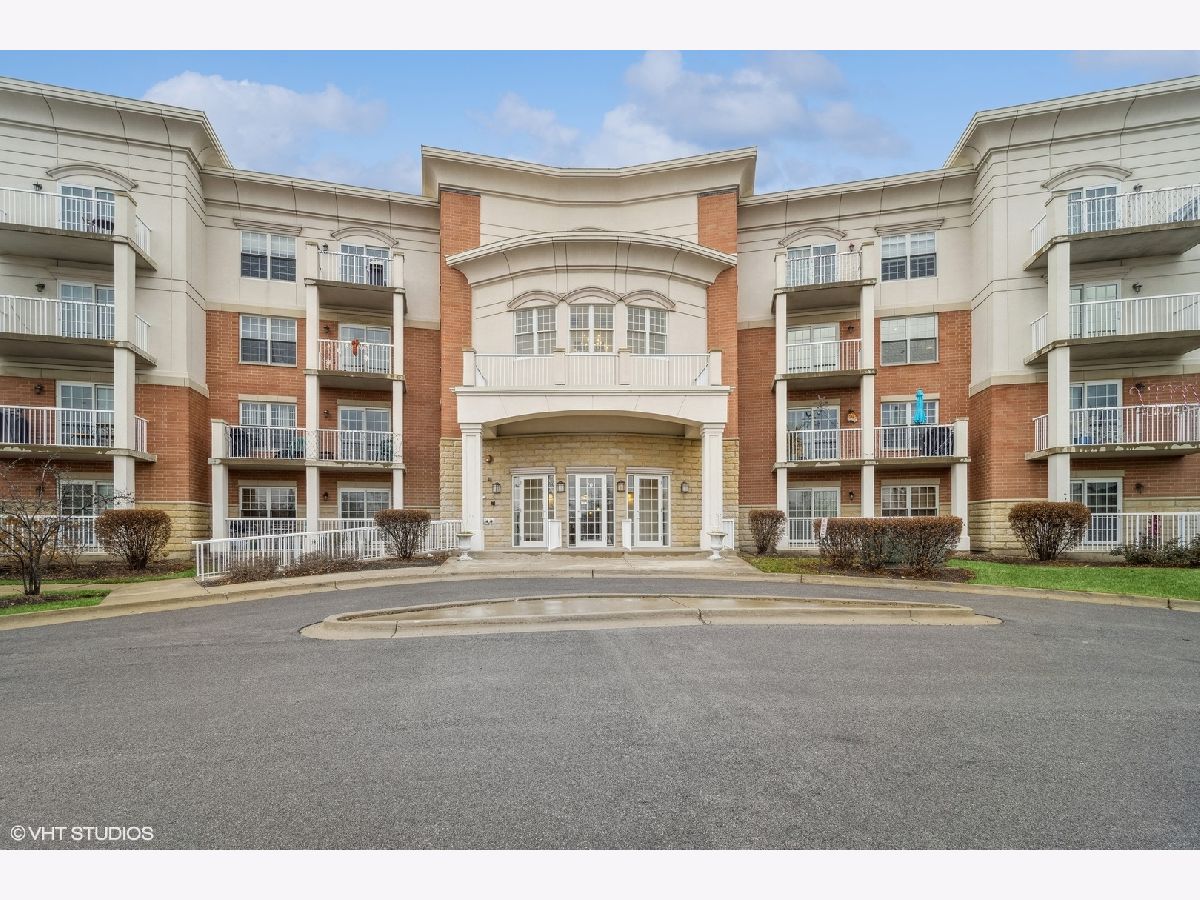 Condominiums Sold Fountains Of Arlington Arlington Heights Illinois, 701 Rand