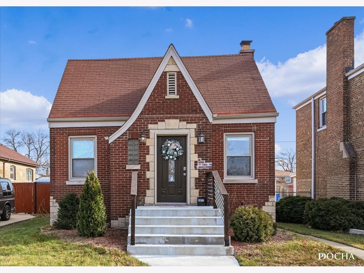 Rented Chicago Illinois, 8641 Constance