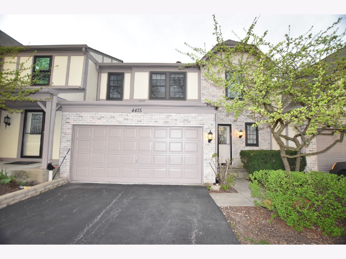 Townhomes Rented Castleford Hoffman Estates Illinois, 4475 Olmstead