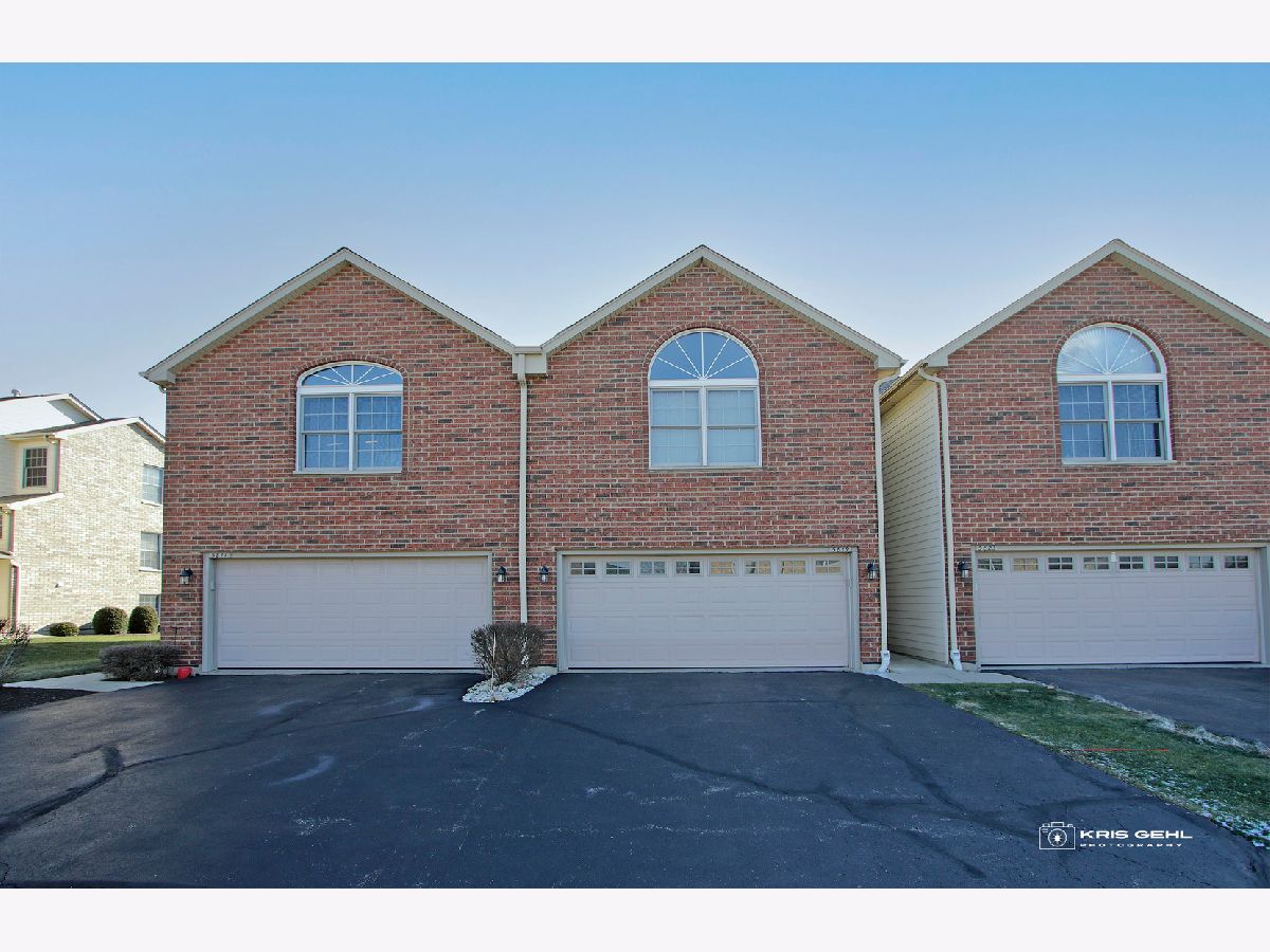 Townhomes & Condos & Homes Sold Trails Of Boone Creek Mchenry Illinois, 5819 Fieldstone