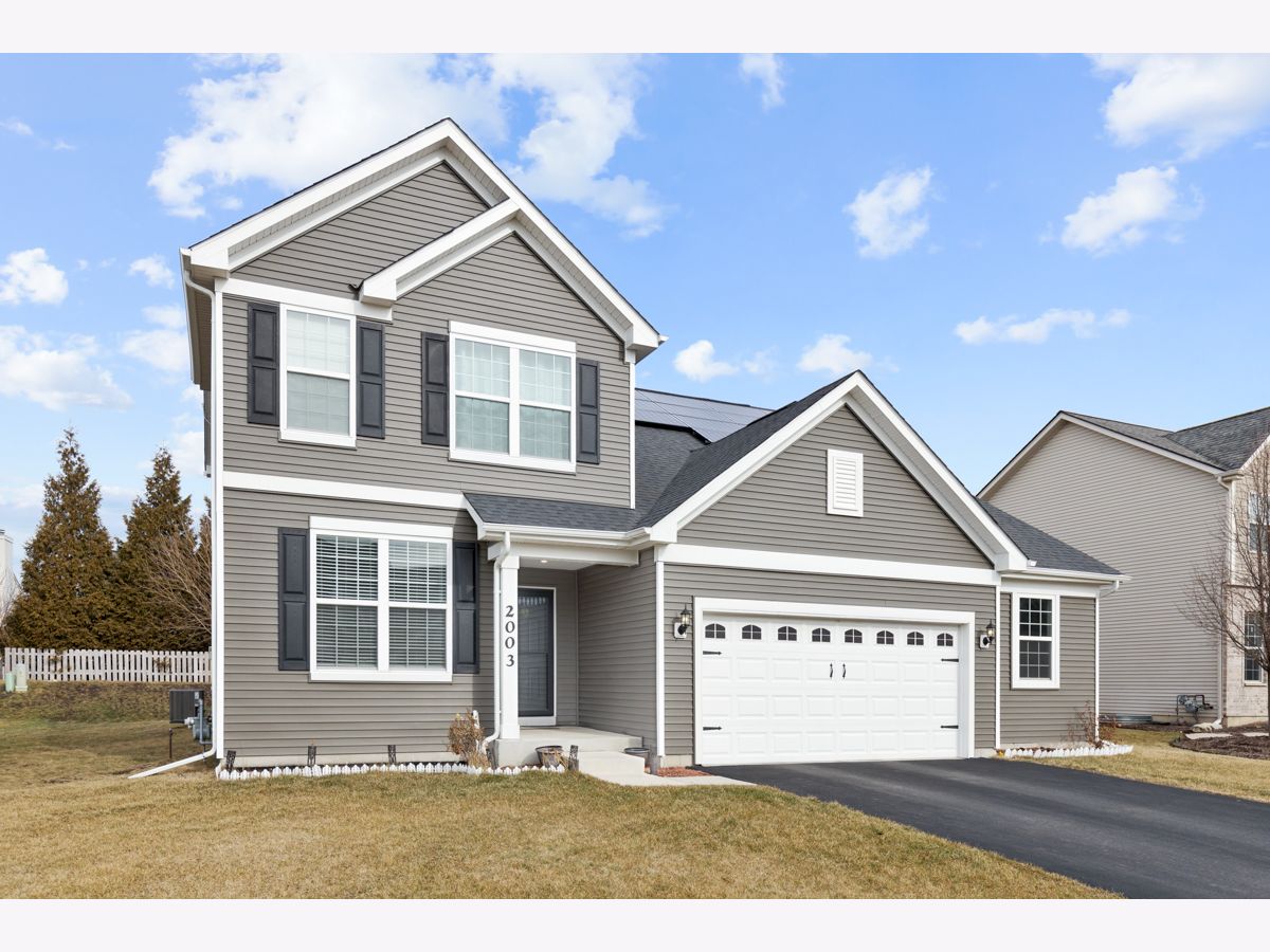 Homes Rented Laurelton Place Aurora Illinois, 2003 Seaview