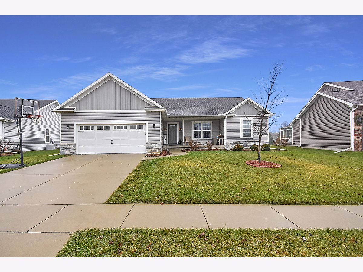 Homes Sold Hershey Grove Bloomington Illinois, 1705 Keybridge